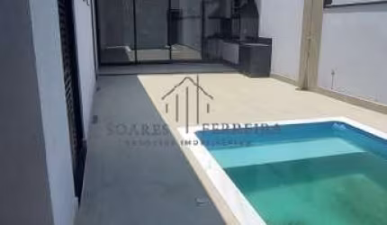LINDA CASA TÉRREA COM 03 SUITES, ESCRITORIO E PISCINA EM CONDOMINIO FECHADO - PARK GRAN RESERVE
