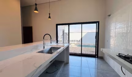 Casa ampla e moderna em condomínio à venda em Salto-SP, Residencial Lagos D'icaraí: 3 quartos, 3 suítes, 2 salas, 5 banheiros, 4 vagas, 171m².