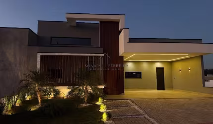 Imperdível! Casa em Condomínio à venda em Indaiatuba-SP, Jardim Laguna - 3 quartos, 2 salas, 5 banheiros, 4 vagas, 178,04m².