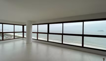 Apartamento alto padrão Quadra Mar.