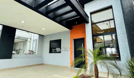 Casa maravilhosa com piscina e 03 quartos no Condomínio Horto em Sorocaba