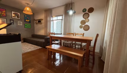 Apartamento vista mar 2 dormitorios + dependência