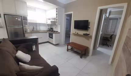 Lindo apartamento 2 dormitórios com suíte na av da praia