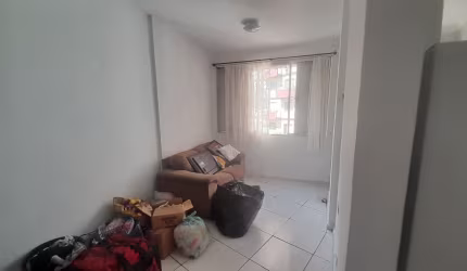 Apartamento 1 dormitório próximo a praia com vista parcial do mar