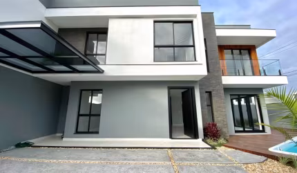 Sobrado Alto Padrão - 3 suites  Arquitetura Única  / Bairro São Francisco de Assis