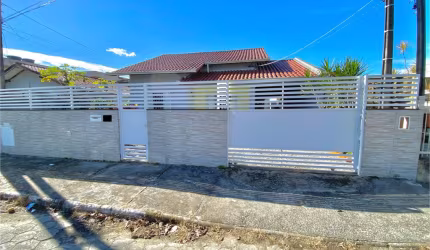 Casa no bairro Lidia Duarte !!