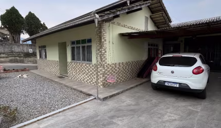 DUAS CASAS NO TERRENO EM CAMBORIÚ !!