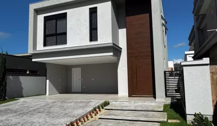 Casa no Condomínio Caledônia em Camboriú !!