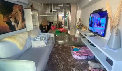 SOBRADO A 4 MINUTOS DE BALNEARIO CAMCORIU  MOBILIADO  SO 530 MIL!!! PRONTINHO PRA MORAR!!