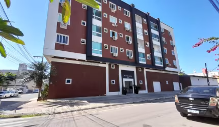 EXCELENTE APARTAMENTO EM BALNEARIO CAMBORIU COM 03 VAGAS DE GARAGEM!!!