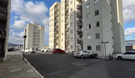 EXELENTE APARTAMENTO EM CONDOMINIO .COMO CONFORTO QUE SUA FAMILIA MERECE!!