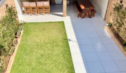 EXCELENTE CASA NO CENTRO DE CAMBORIU!!