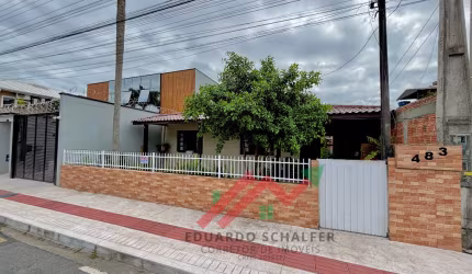 Casa com 5 Dormitórios em Balneário Camboriu