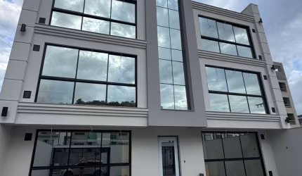 EXCELENTE APARTAMENTO A POUCOS MINUTOS DE BALNEARIO CAMBORIU!!
