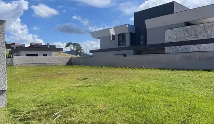 EXCELENTE TERRENO A VENDA NO CALEDÔNIA
