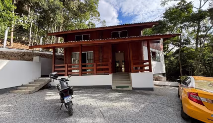 LINDO SITIO MOBILIADO 3 DOMRITÓRIOS CAMBORIU
