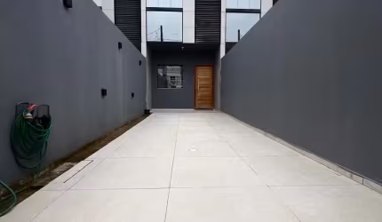 LINDO SOBRADO MOBILIADO NO BAIRRO CEDROS EM CAMBORIÚ