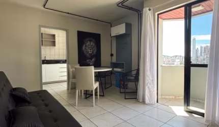 APARTAMENTO MOBILIADO NO CENTRO DE CAMBORIÚ