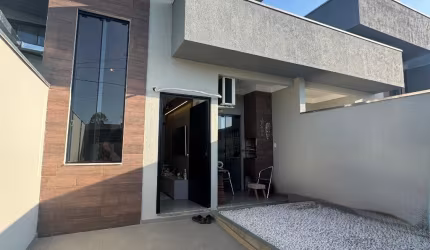 EXCELENTE CASA SEMI MOBILIADA EM CAMBORIU [650 AC/ FINANCIAMENTO BANCARIO!