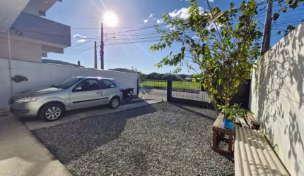Casa térrea 2 Dormitórios , terreno 150 m² em Camboriú
