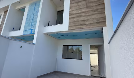 O Melhor preço da região sobrado com 3 quartos sendo uma suíte.