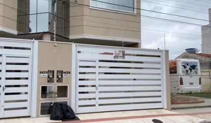 AMPLO SOBRADO LOCALIZADO NO CENTRO DE BALNEÁRIO CAMBORIÚ