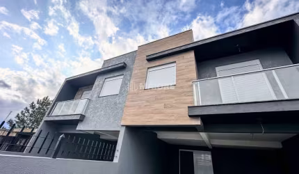 Casa com 3 quartos à venda no São Luiz, Caxias do Sul  por R$ 590.000