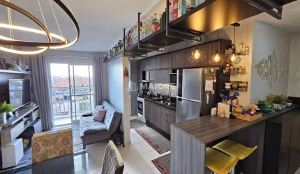 Apartamento com 2 quartos à venda no De Lazzer, Caxias do Sul  por R$ 360.000