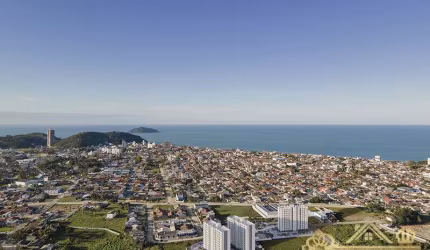 Apartamento em Condomínio Beach Club