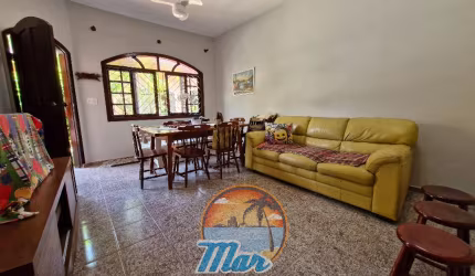 Casa de condomínio com 2 quartos 1 garagem em Maitinga Bertioga SP
