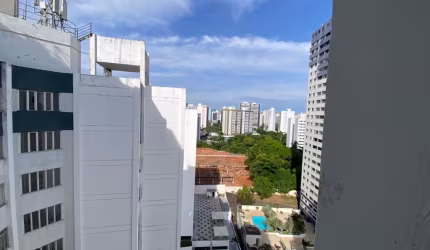 Oportunidade dois quartos mais dependência completa na Pituba