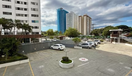Excelente apartamento no Condomínio Solar dos Pássaros na Paralela!
