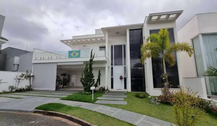 Linda Casa (dos Sonhos) no Condomínio Residencial Parque Esplanada.