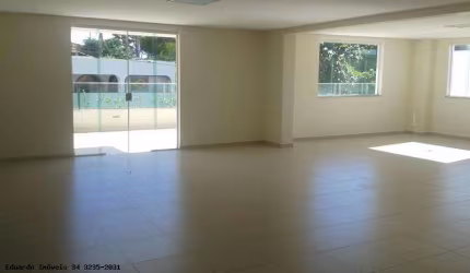 Apartamento para Venda em Uberlândia, Fundinho, 3 dormitórios, 1 suíte, 2 banheiros, 2 vagas