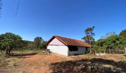 Chácara para Venda em Uberlândia, Chácaras Eldorado, 2 dormitórios, 2 banheiros, 2 vagas