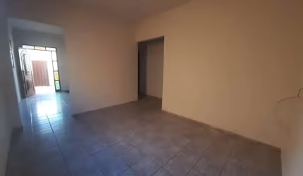 Casa para Venda em Uberlândia, Planalto, 3 dormitórios, 1 suíte, 2 banheiros, 3 vagas