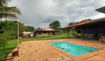 Chácara para Venda em Uberlândia, Chácaras Eldorado, 7 dormitórios, 4 banheiros, 10 vagas