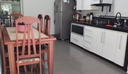 Casa para Venda em Uberlândia, Laranjeiras, 2 dormitórios, 2 banheiros, 3 vagas