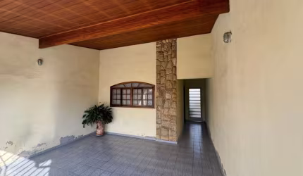 Casa à venda em Indaiatuba-SP, Jardim Eldorado: 2 quartos, 1 suíte, 2 vagas, 101m² de área. Imperdível!