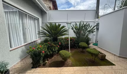 Imperdível: Casa à venda em Indaiatuba-SP, Jardim Regina, 3 quartos, 1 suíte, 2 vagas de garagem, 164,62 m².