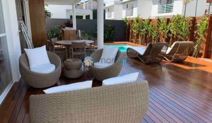 Casa de Condomínio Pé na Areia em Maresias com Piscina Privativa e 4 Suítes