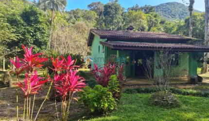 Sítio à Venda em Cambury