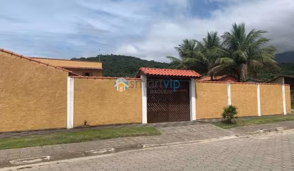 Massaguaçu - Casa - 8 Dorm. (4 Suítes) - 400 mts Praia - Piscina - Churrasqueira - 5 Vagas