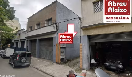 GALPÃO ANTIGO , LOCALIZADO NO BAIRRO DO BRÁS - PRÓXIMO ESTAÇÃO BRESSER DO METRÔ - COM 535 M² DE ÁREA CONSTRUIDA E TERRENO COM 651 M² - OPORTUNIDADE DE NEGÓCIO !