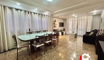 Casa no Ouro Preto, próximo a praça Engenheiro Jorge Mansur  332mts