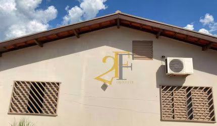 Casa com 3 dormitórios à venda, 126 m² por R$ 620.000 - Jardim Calegaris - Paulínia/SP