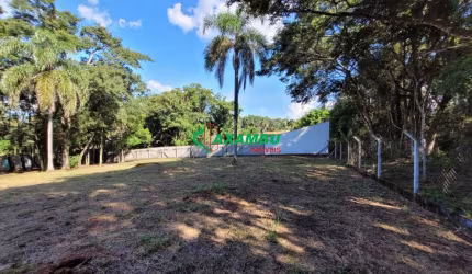 TERRENO PLANO NO JARDIM TARANTELA, COM 1.618 M² - ROTA GASTRONOMICA  E DO VINHO