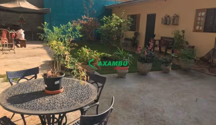 Imperdível: Casa à venda em Jundiaí-SP semi nova,  Jardim California -  E galpão com entrada independe da casa.