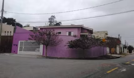 CASA A VENDA NO JARDIM CARLOS GOMES, 02  DORMITÓRIOS SENDO UMA SUÍTE