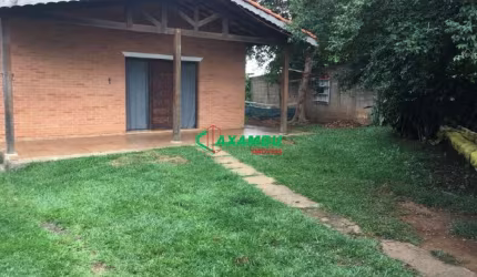 Casa à Venda em Jundiaí-SP, Jardim Bandeiras: 3 Quartos, 2 Salas, 1 Banheiro, 7 Vagas de Garagem, 219m² de Área